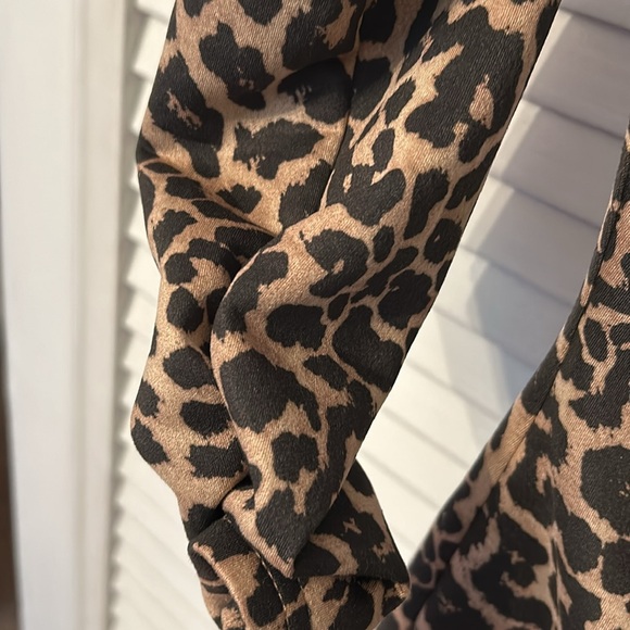 Zara Cheetah Print Mini Dress Size Small NWT - Picture 4 of 11